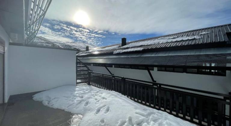Beautiful holiday apartment with terrace | Next to the ski | Pets are welcome — photo 4