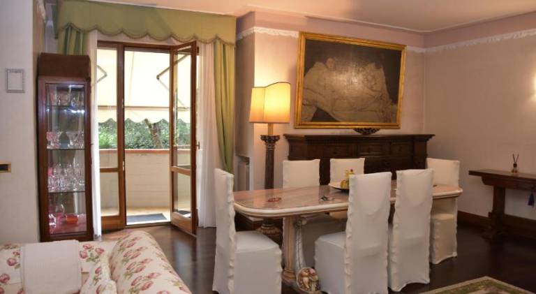 Pleasant apartment with jacuzzi | Dogs allowed — photo 2