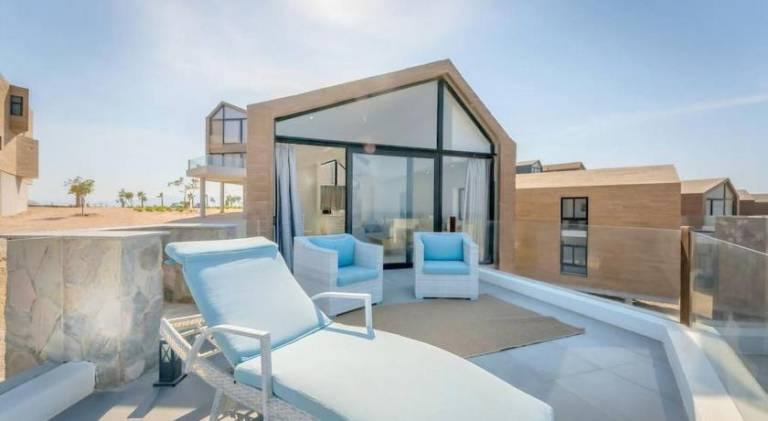 Modern Soma Bay 2BR Villa w sea views, beach & pool access — photo 4