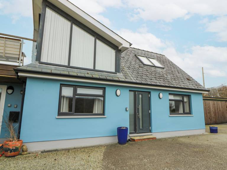 Cottage  Llangrannog