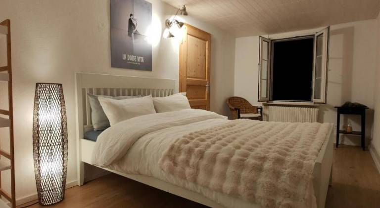 Rental apartment with 2 rooms for 5 persons — photo 2