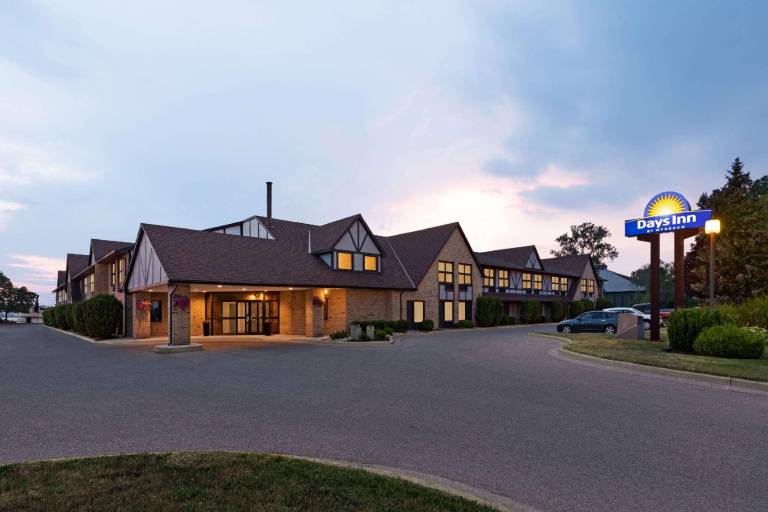 Days Inn by Wyndham Sarnia Harbourfront in Sarnia, ON