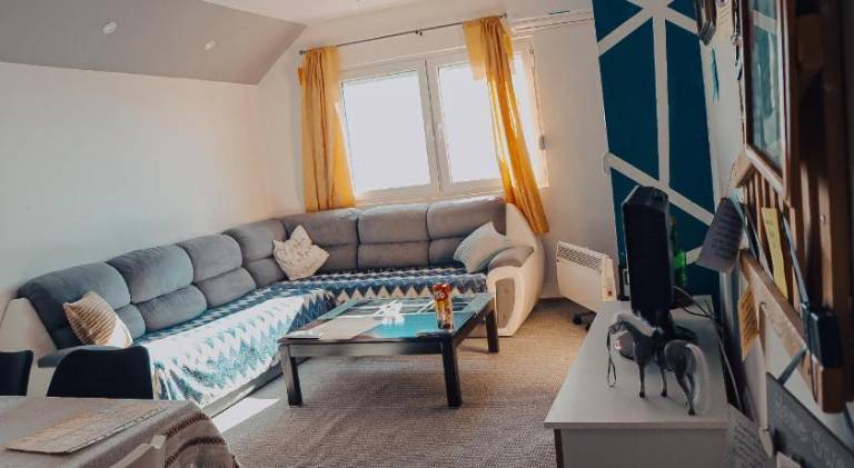 Holiday apartment with patio, barbecue & garden — photo 3