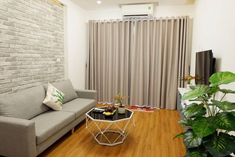 Charming rental apartment with hot tub | Beach nearby | Perfect for remote work | Pets are welcome — photo 2