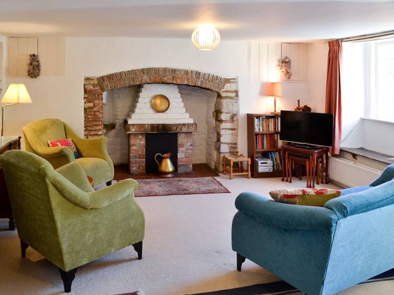 Child-friendly lovely cottage with garden | River view | Pets allowed — photo 3