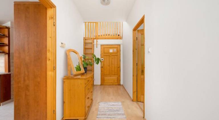 Holiday apartment with 2 rooms for 6 persons — photo 4