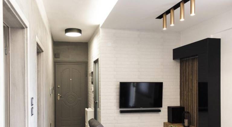 Fully equipped apartment with terrace & hot tub | Next to Church of the Holy Apostles | Good for workation | Pets allowed in Thessaloniki