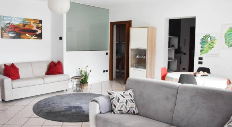 Apartment  Brusimpiano