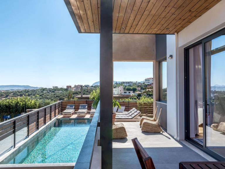 305 m&sup2; Ferienhaus