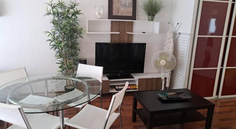 Rental apartment with 1 room for 6 persons — photo 2