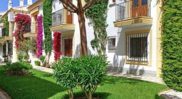 Rental apartment with garden, pool & terrace | Next to the beach | Pet-friendly — photo 4