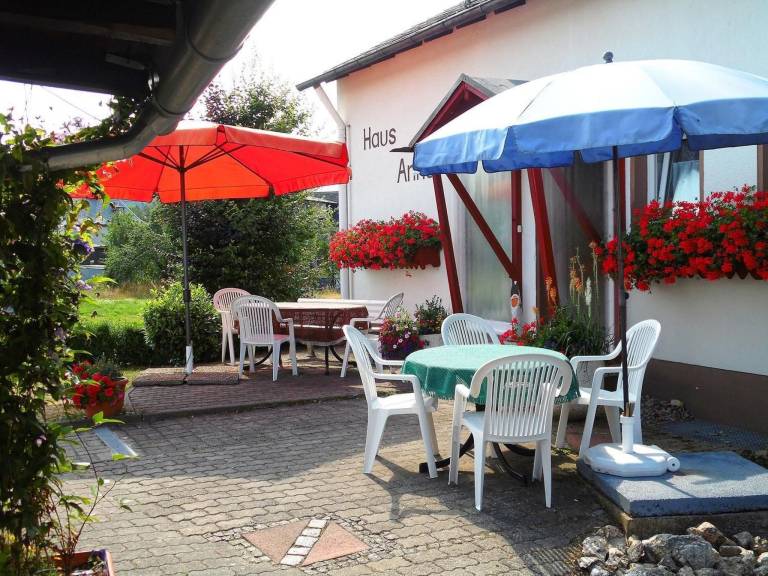 House with terrace, yard & BBQ — photo 4