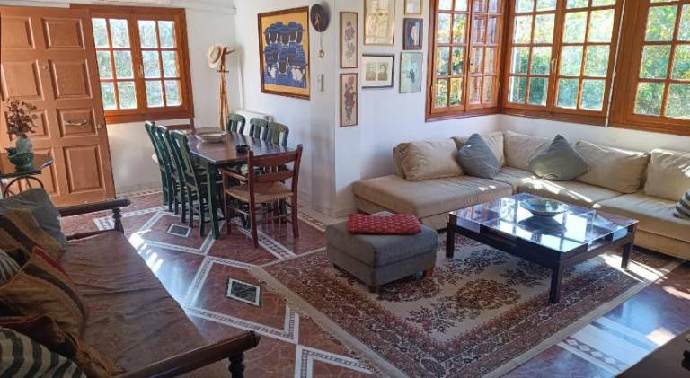 Chalet with garden, barbeque & patio in Kalamata