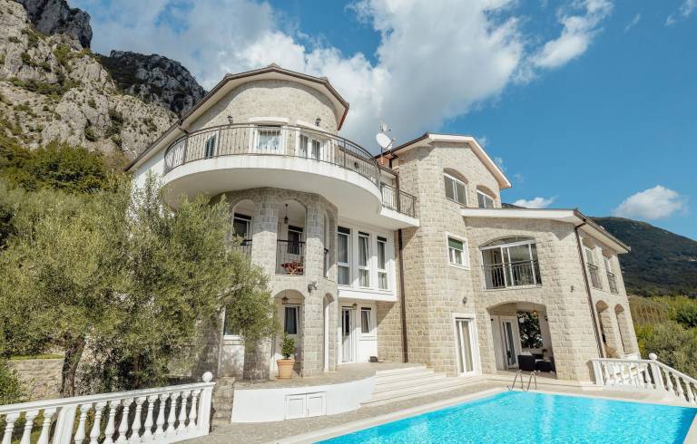 Casa  Sasovići