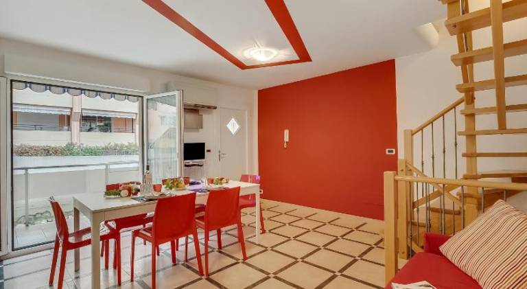 Vacation home with 2 rooms for 6 persons in Menton