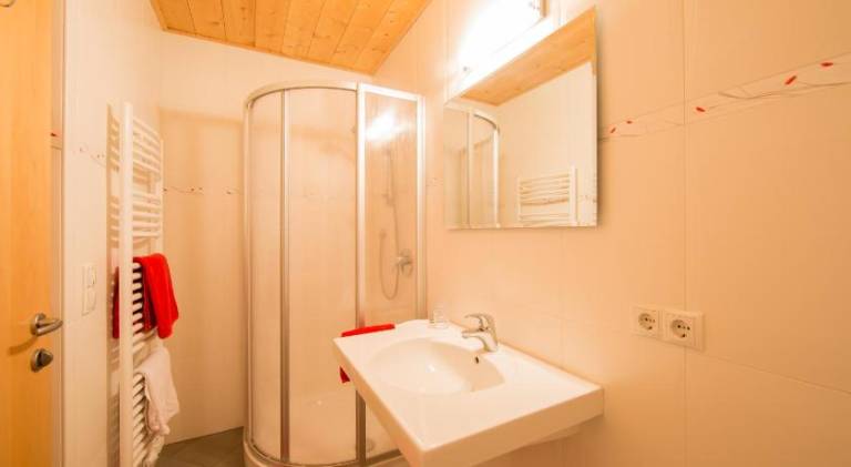 Apartment with 2 rooms for 6 persons — photo 2