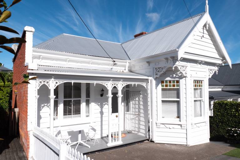 Charming Villa nestled away in the city centre
