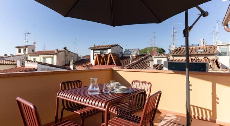 Serviced apartment | Close to Ponte Vecchio | Suitable for remote work | Pet-friendly — photo 4