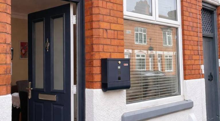 House with 2 rooms for 5 persons in Leicester