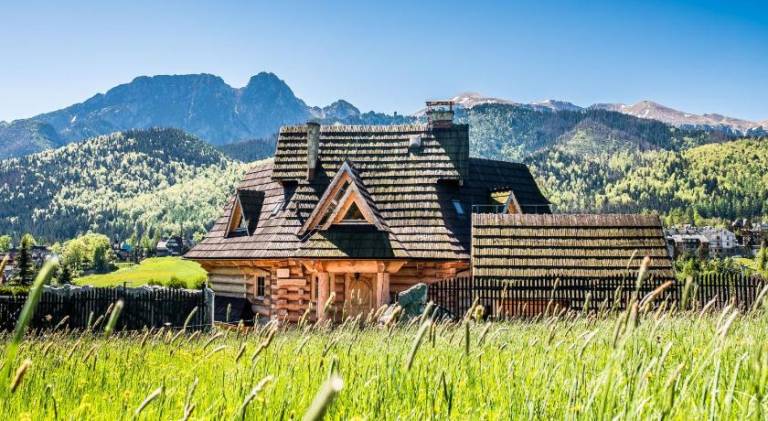 Villa with hot tub in Koscielisko