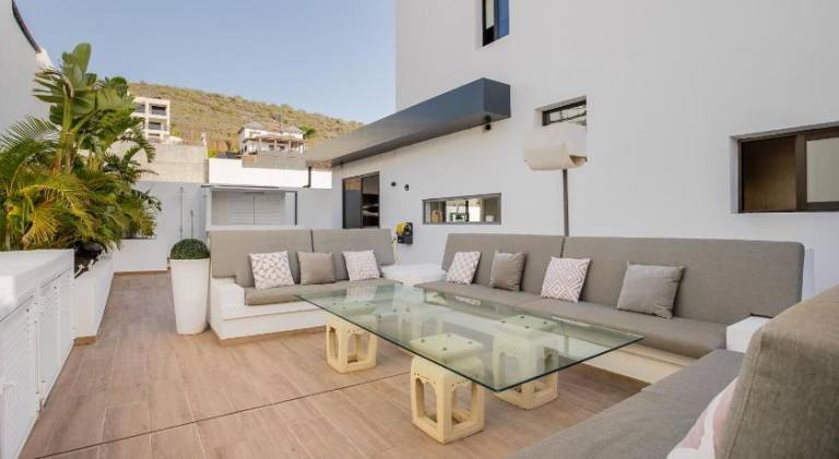 Spacious villa with pool | Pets allowed — photo 4