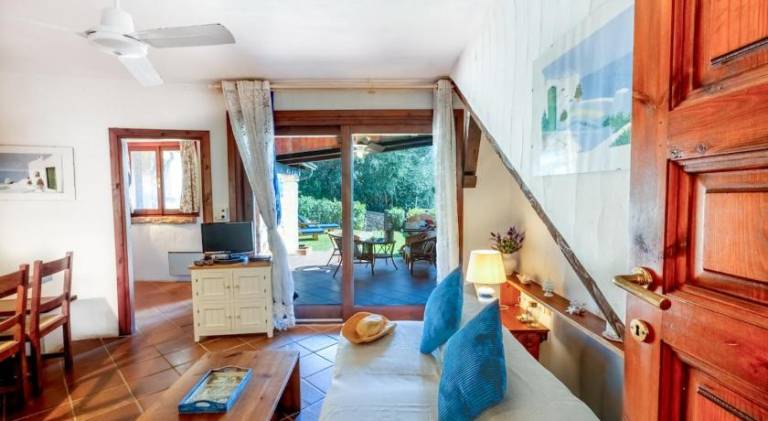Charming villa with pool, garden & terrace | Pet-friendly — photo 2