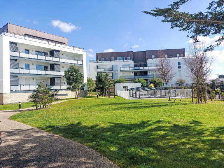 Grand Balcon, Piscine et proche du Port — photo 3