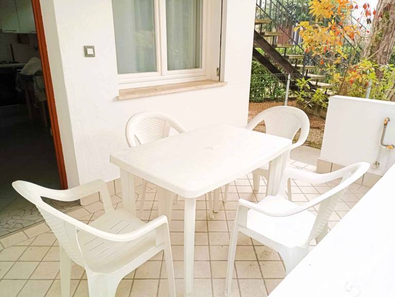 Vacation home with patio | Next to the beach | Pets are welcome — photo 4