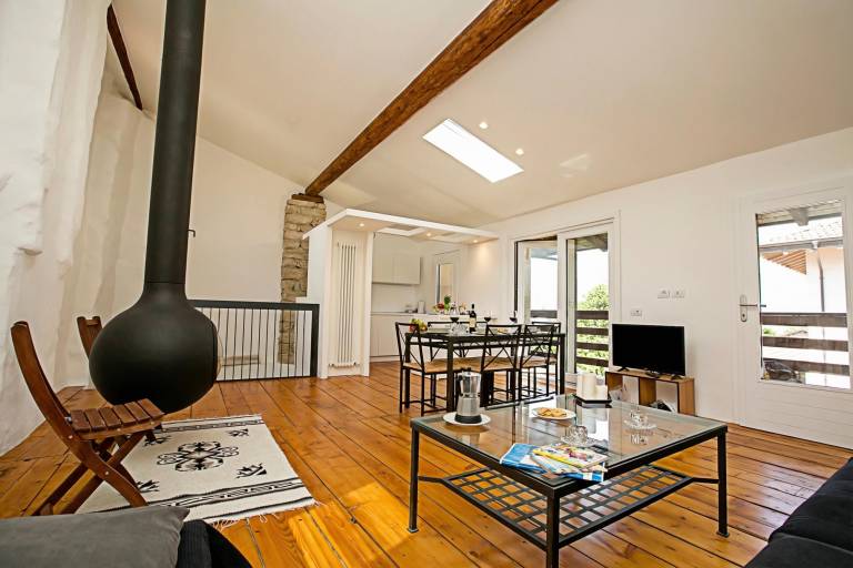 Family-friendly beautiful house | Mountain view | Dogs allowed — photo 2