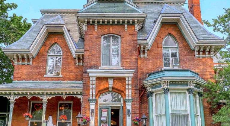 Hochelaga Inn in Kingston, ON