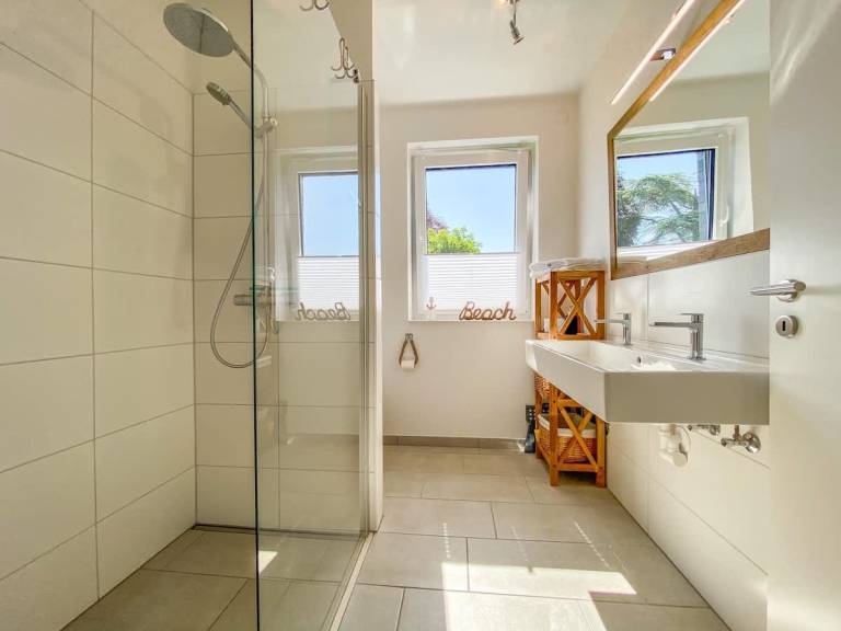 Family-oriented pleasant rental apartment with barbeque | Dogs allowed in Groemitz
