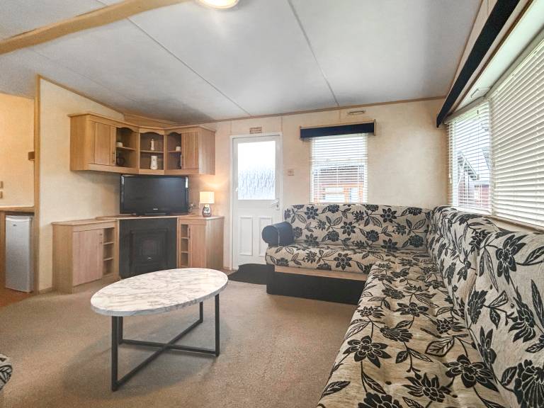 Family-oriented pleasant cottage | River view | Pets are welcome — photo 5