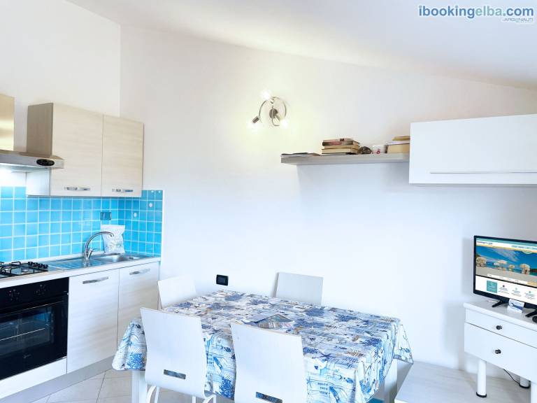 Rental apartment with terrace — photo 3