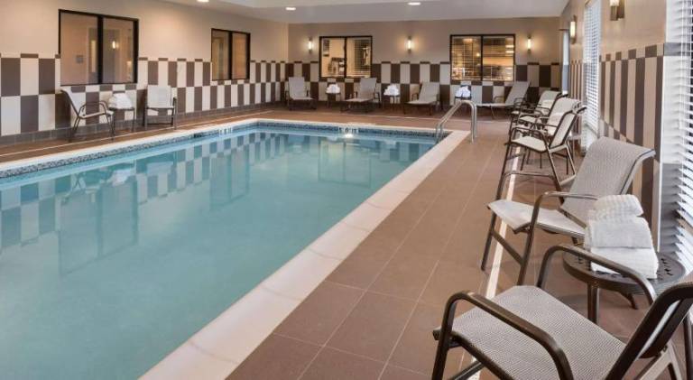 Hampton Inn Lincoln Airport — photo 5