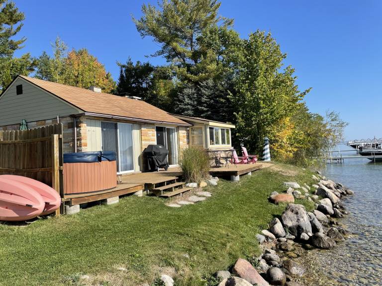 Cabin Mullett Lake