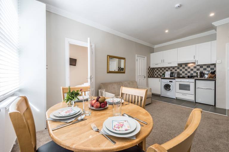 Holiday apartment with 2 rooms for 6 persons in London, KY