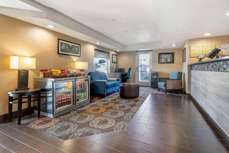 Comfort Inn Troutdale-Portland East — photo 3