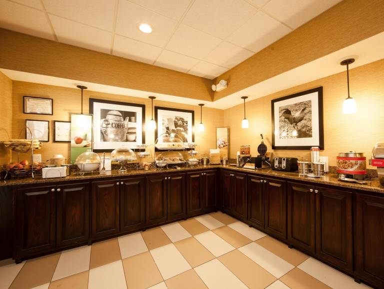 Hampton Inn LaGrange near Callaway Gardens — photo 4