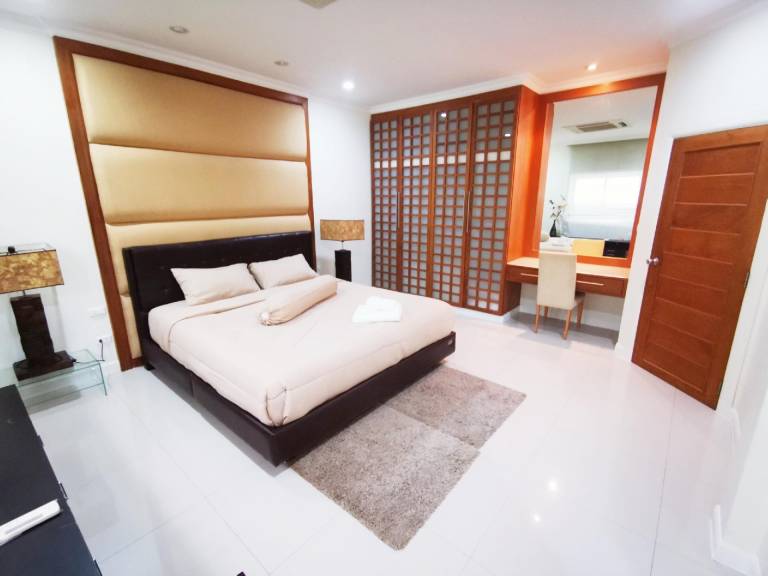 Majestic pool villa central location of pratamnak — photo 2