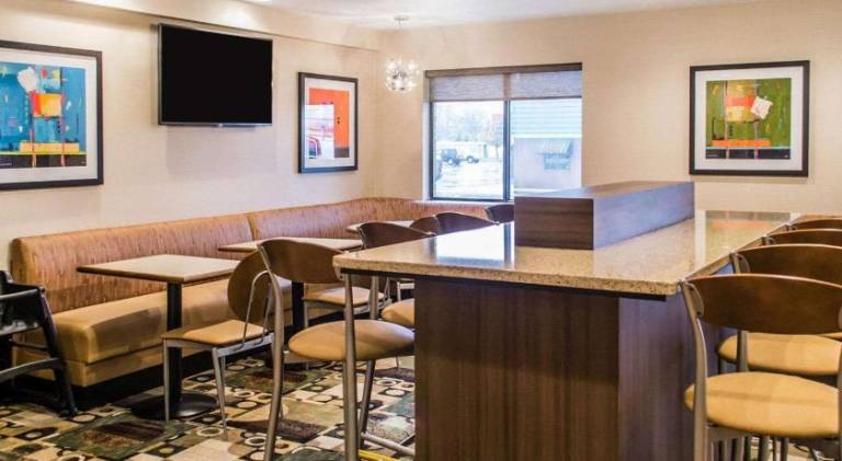 Quality Inn Streetsboro - Kent — photo 2
