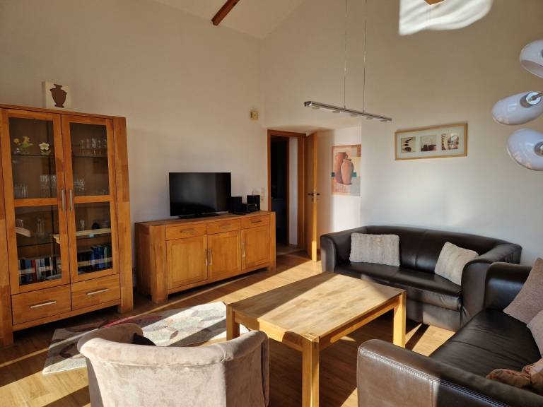 Vacation home with terrace, barbecue & garden — photo 3