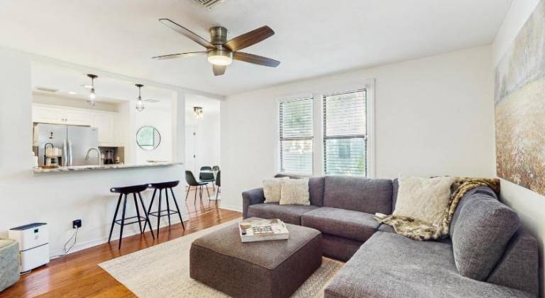 House | Pets are welcome — photo 2