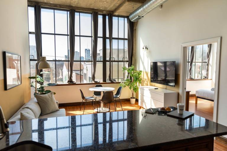 Sosuite 2BR Apt w W D Gym On Site Restaurant