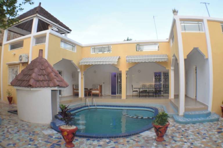 Villa  Saly