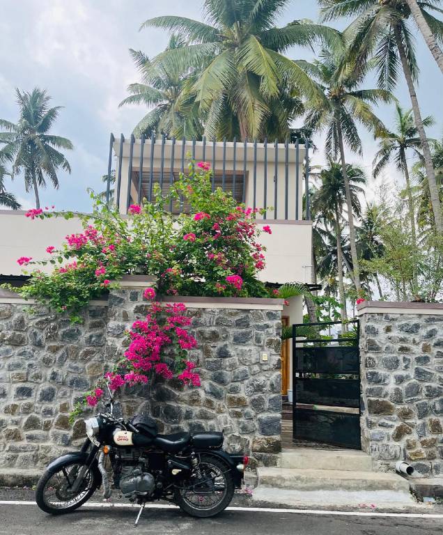 Bungalow Auroville Beach