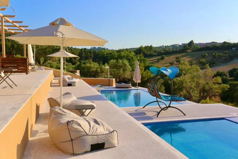 Fully equipped villa with grill, garden & pool | Pets are welcome — photo 3