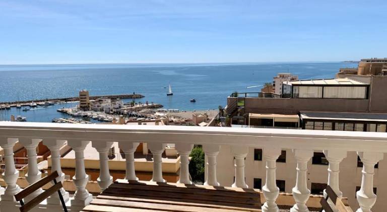 Panoramic Sea Views with Balcony, Air Conditioning and Parking — photo 4