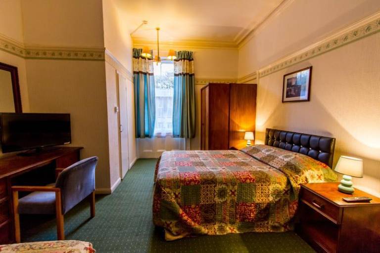 The Hotel Carlton — photo 5