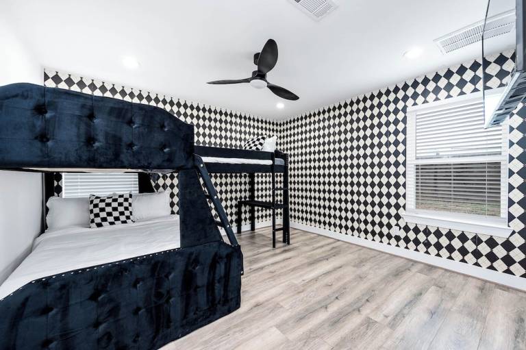 House OST/ South Union