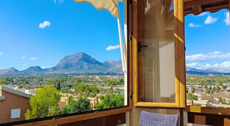 Rental apartment with pool in L'Alfas del Pi
